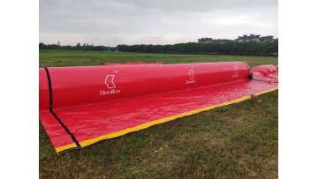 Inflatable flood tube