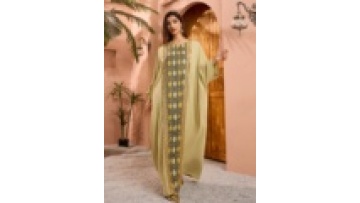 Middle East New Elegant Green Dubai Abaya Muslim Women Dress Breathable Batwing Sleeve Geometric Gold Print Islamic Kaftan1