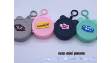 silicone wallet 2.mp4