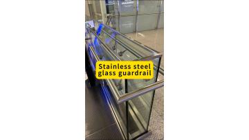 Stainless steel glass guardrail