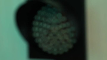 300mm yellow traffic light