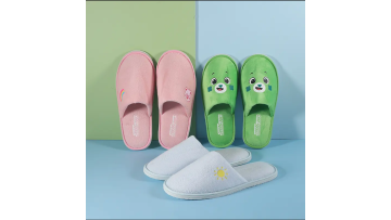 velour kids slipper