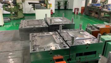 OEM Molding Factory Hot Runner LKM HASCO mold steel Plastic Injection Mold Maker multic cavity family mould1
