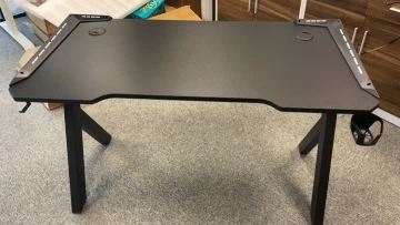 Gaming desk