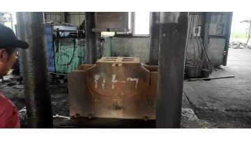 Hot-pressed pipe fittings, thick-walled pipe fittings