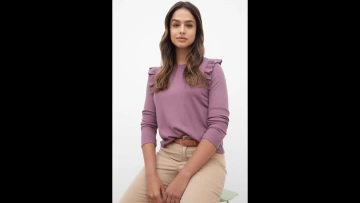 Woman's  Long sleeve T-shirt