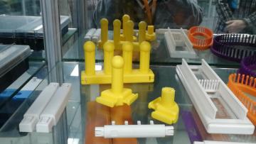 Gas asist injection molding plastic hand knitting loom mould1