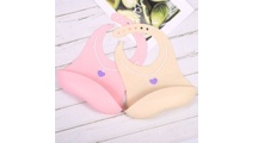 Wholesale New Design Baby Apron Bibs Easy Clean Bebe Baberos Silicone Bib Set1