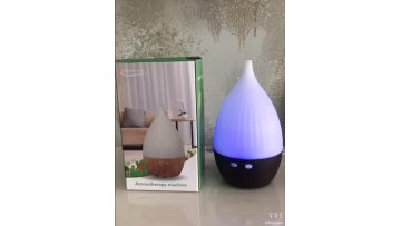 2022 Innovative Design Aroma Diffuser 130ml Wood Grain Essential Oil Diffuser for Home Spa Yogas1