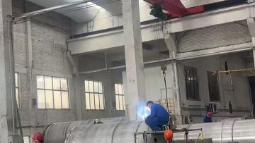 Large-scale pressure vessel fabrication