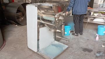 Oscillating granulator