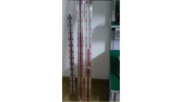 Magnetic level indicator with remote transmission