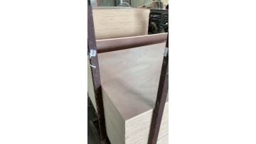 18mm Red Wood Veneer Plywood for HomeHotel Furniture