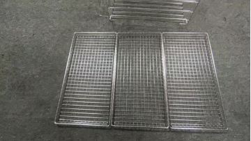 Dental equipment instrument trays