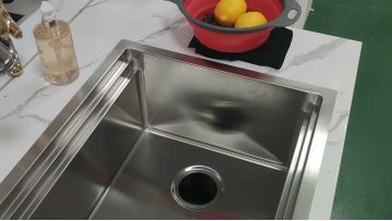Large-capacity Sink With Cutting Board And Stretchable Basket