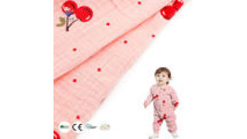Good Quality Cotton Crepe Fabric Soft Skin-friendly Woven Cherry Printed Cotton Fabric for Baby Sleepwear1