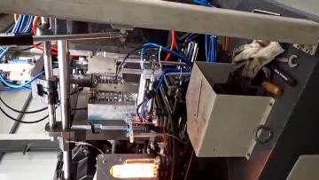 2000B With Handle Pet Blow Molding Machine.mp4