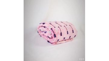 Polyester flannel fabric soft wool luxury wool bedding blanket1