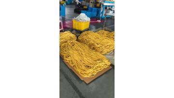 Rubber seal strip