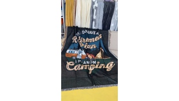 Custom jacquard tapestry woven picnic blanket for decoration1