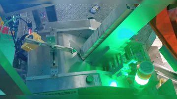 Vertical packaging machine