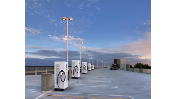 DC Charger for solar-powered station