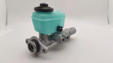 Car Accessories High Quality Brake Master Cylinder FOR TOYOTA1