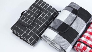 Outdoor Foldable roll up picnic mat Large Custom Waterproof Picnic Blanket1