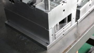 Plastic Injection Mold And Molding Production Parts By Plastic enclosure Of Oem Factory Mold Maker In China1