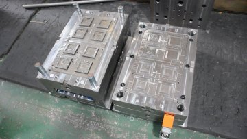 Wireless foot switches for surgical microscopes Plastic parts for medical equipment injection mould & plastic injection molding1