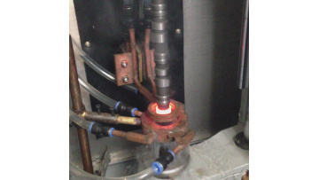 Camshaft quenching equipment