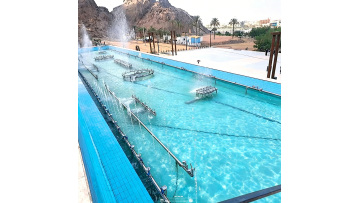 Music fountain water level measurement and adjustment