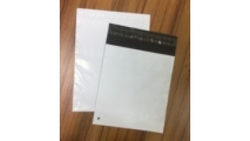 Factory Price Waterproof Mailing Bag White Poly Mailer For shipping1