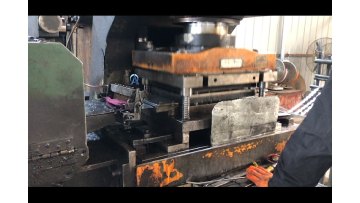 High speed more than 300 times per minute 13 strips concertina razor blade making wire machine1