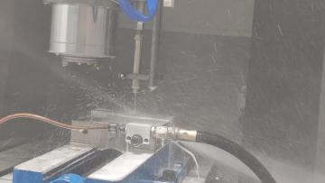 How to remove burrs from a cutting tool edge?