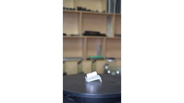 Adjustable flush angle