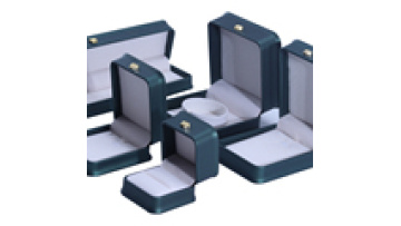 Hanhong custom logo packaging box crown design luxury PU leather suit box green bracelet necklace ring jewelry box1
