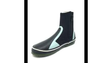 Rubber boots 