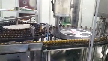 Vial powder filling cutting and sealing machine