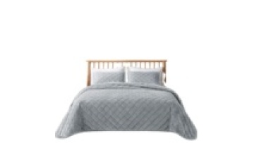 American Style 3 Piece Velvet Quilt Set Bedspreads1