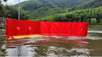 fin type flood barrier for water diversion