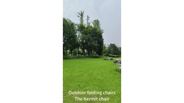 Outdoor folding chairs The Kermit chair