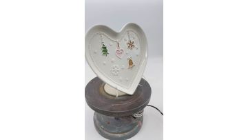 Chain heart-shaped plate