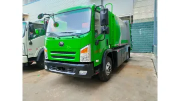 High Efficiency & Eco-Friendly 4X2 8cbm Electric Compressed Refuse Truck1