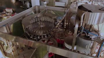 12000-5000BPH Automatic PET Bottle Rinsing