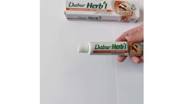 whiten toothpaste 