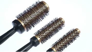 Non-slip handle roller comb
