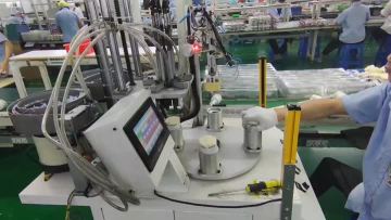 Automatic screw machine for mini pumps