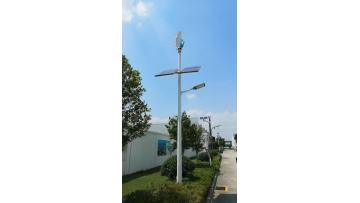 Spiral wind turbine (vertical axis)
