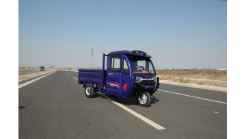 1.8 electric tricycle van